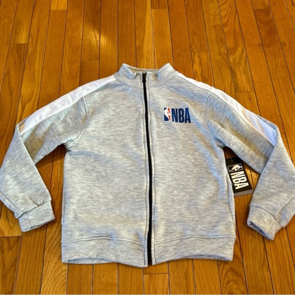 New NBA Gray & White Cardigan Sweatshirt Full Zip Jacket youth Size 14/16 NWT